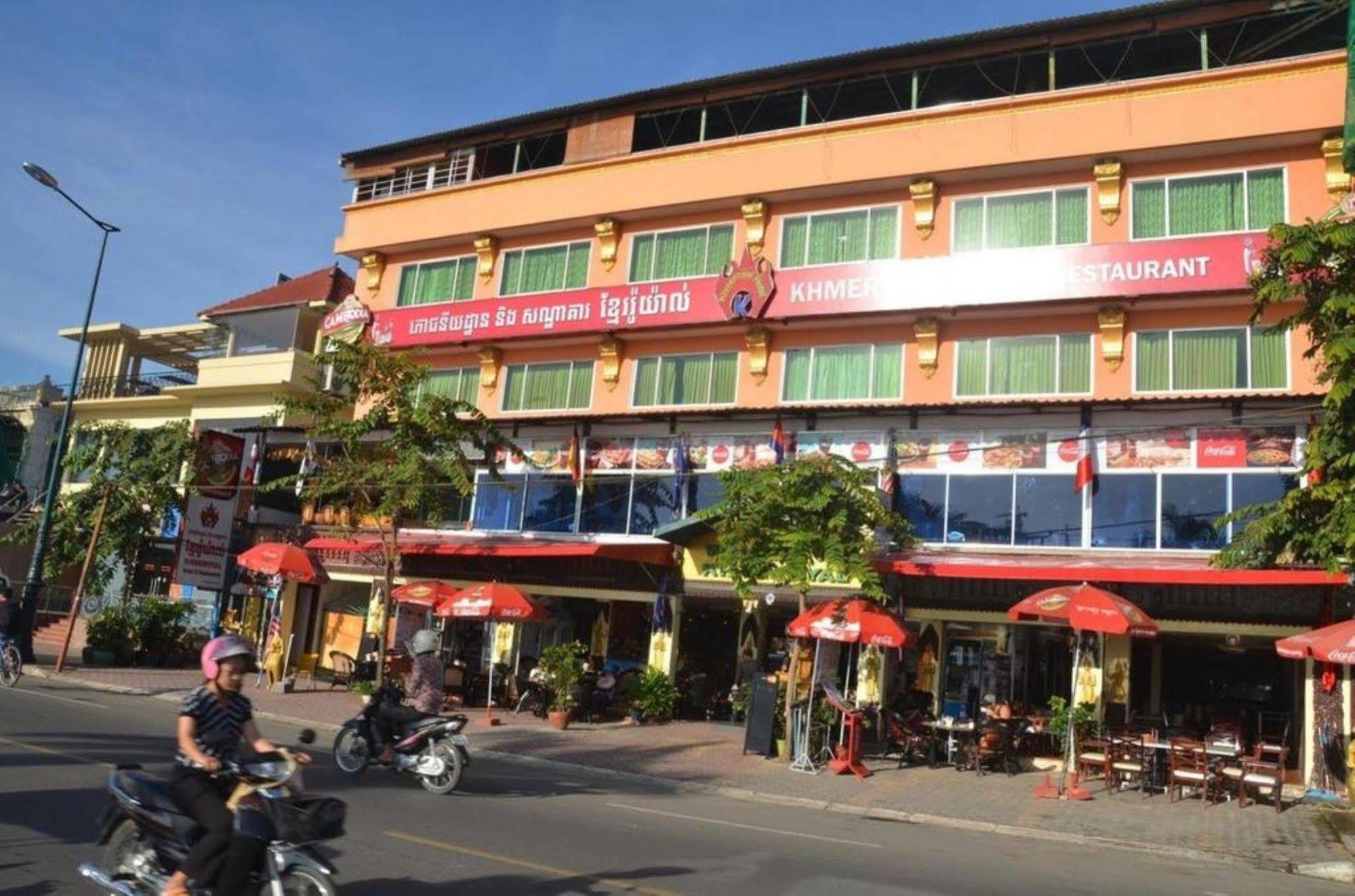 Khmeroyal Hotel Phnom Penh Extérieur photo
